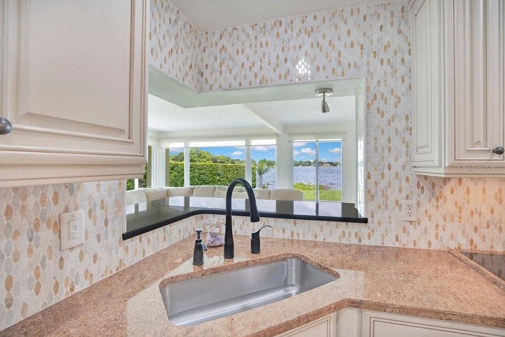 3108 TROY DRIVE, Orlando, FL 32806 Kitchen to Lake View