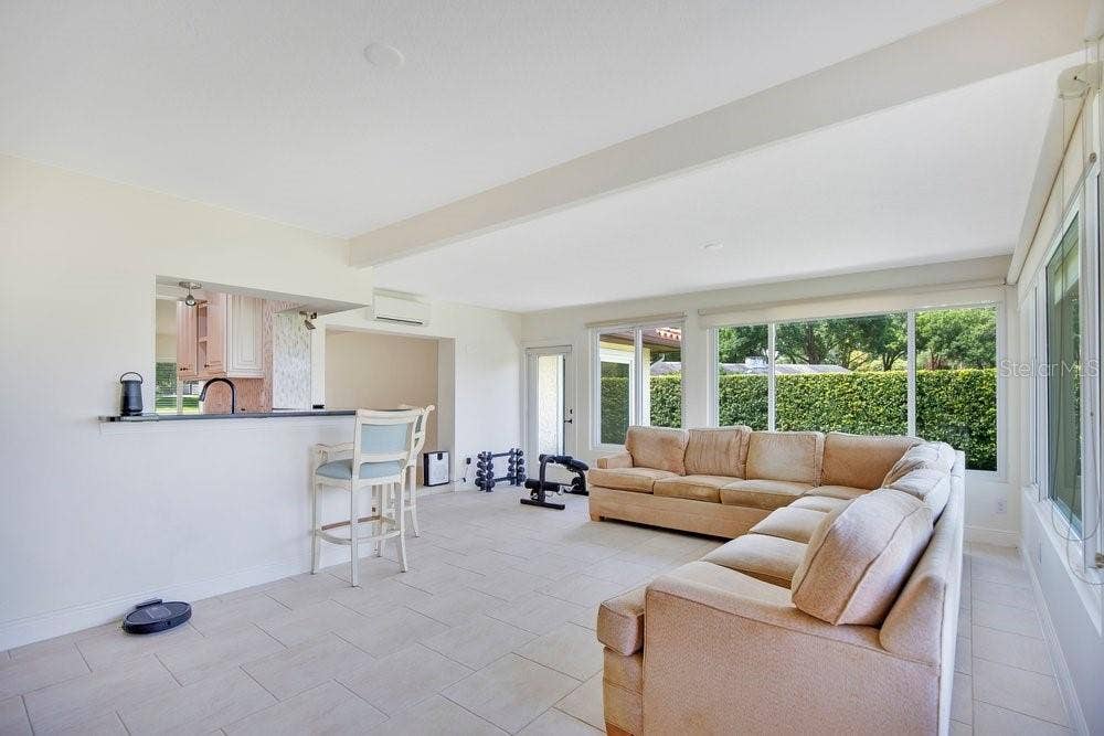3108 TROY DRIVE, Orlando, FL 32806 Living Room
