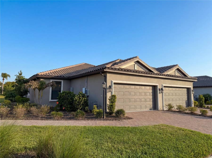 Property photo for 10064 MORNING MIST LANE, Sarasota, FL