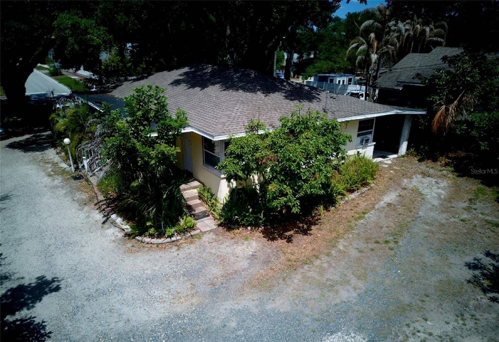 2119 S FERN CREEK AVENUE, Orlando, FL 32806 2119 S FERN CREEK AVENUE, Orlando, FL 32806