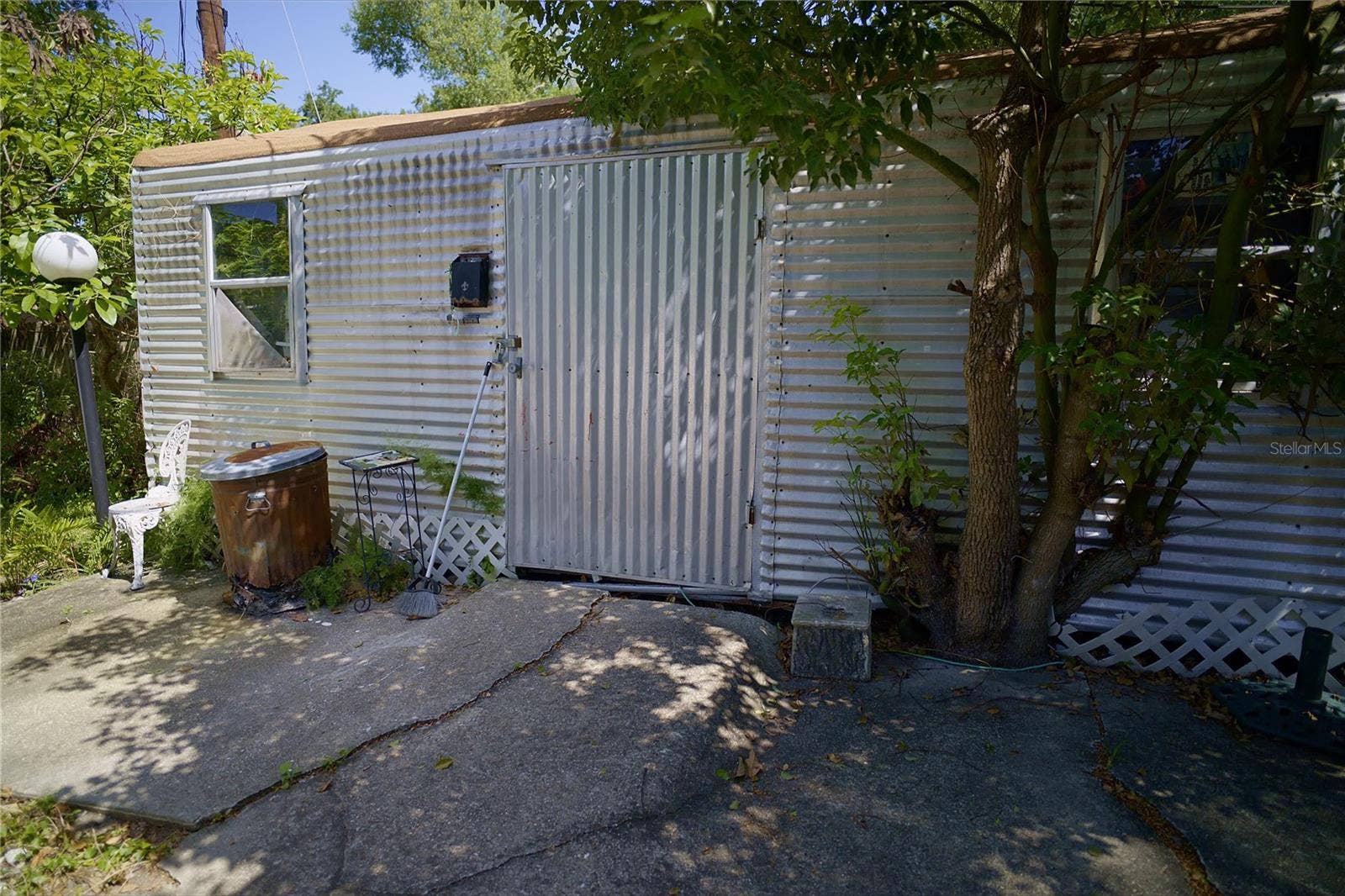 2119 S FERN CREEK AVENUE, Orlando, FL 32806 2119 S FERN CREEK AVENUE, Orlando, FL 32806