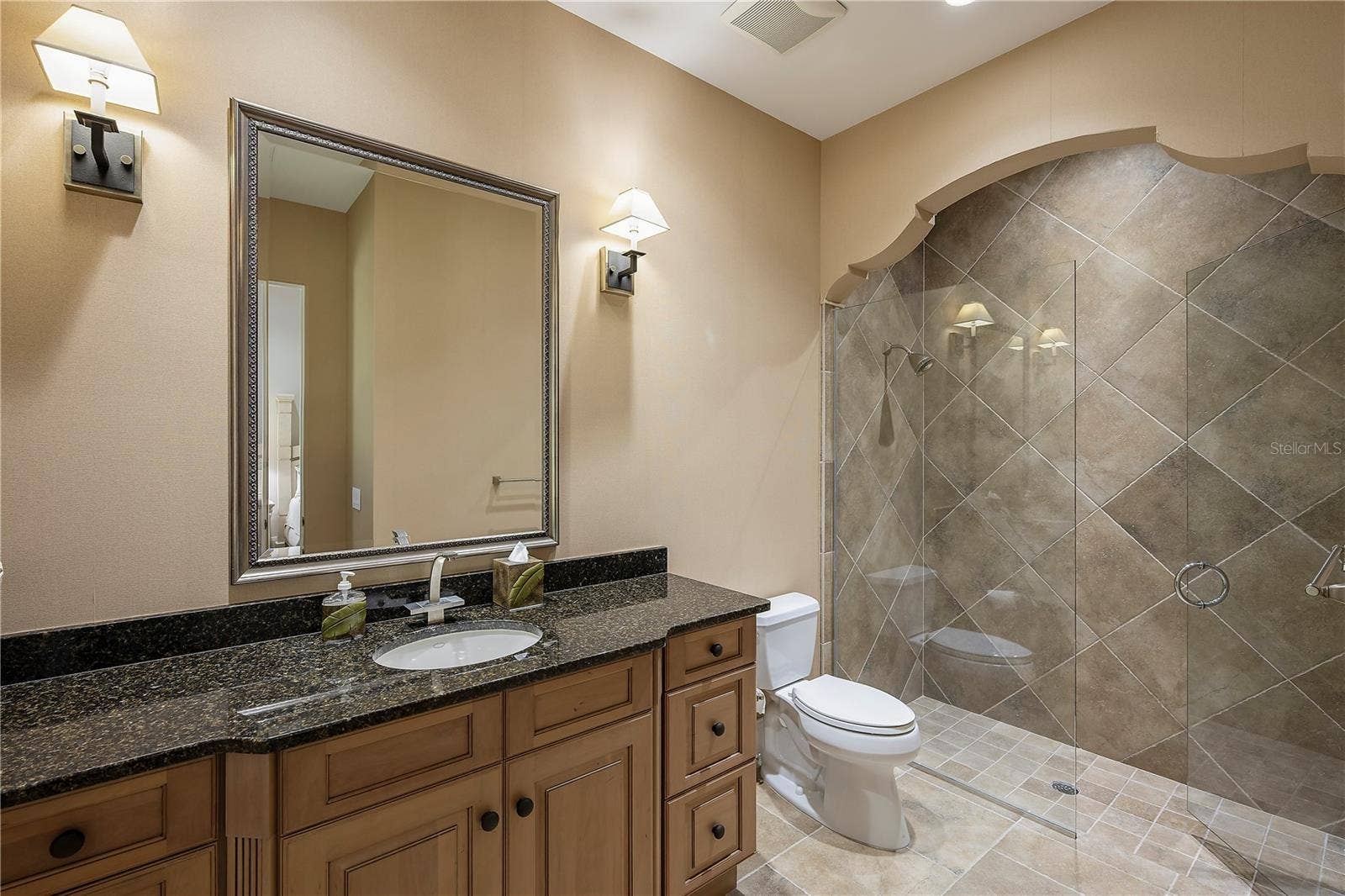 5603 MARLEON DRIVE, Windermere, FL 34786 5603 MARLEON DRIVE, Windermere, FL 34786