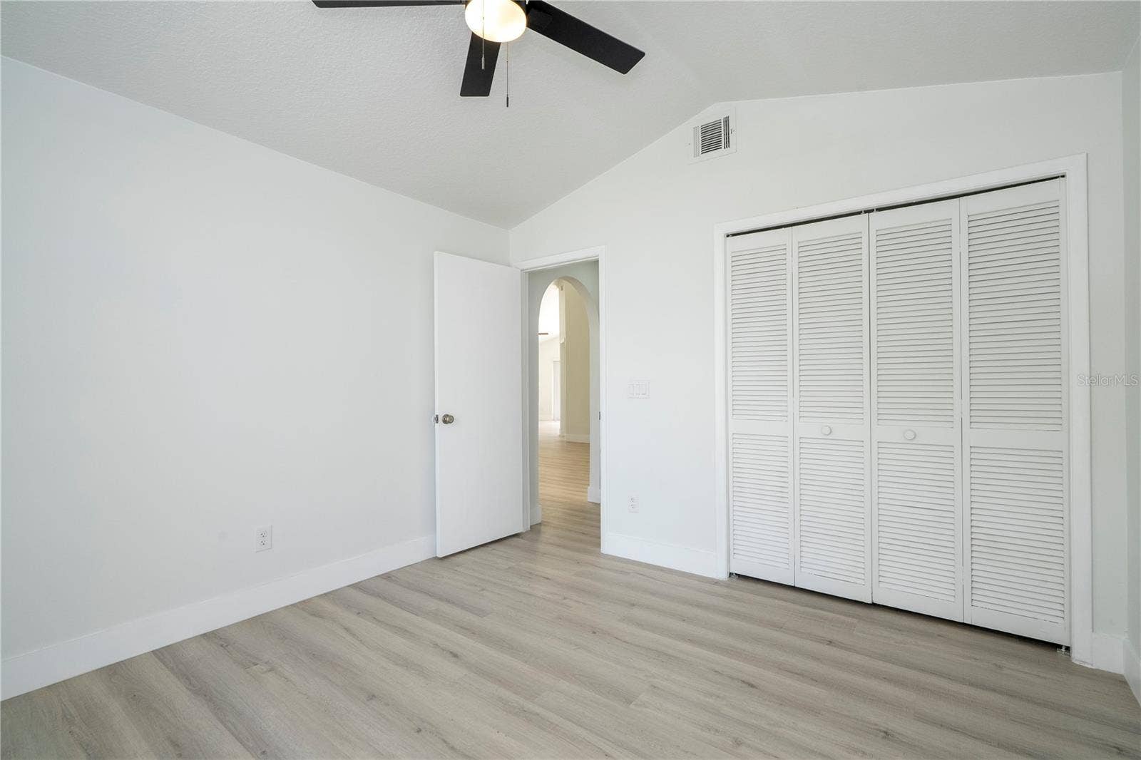 2218 NEWT STREET, Orlando, FL 32837 2218 NEWT STREET, Orlando, FL 32837