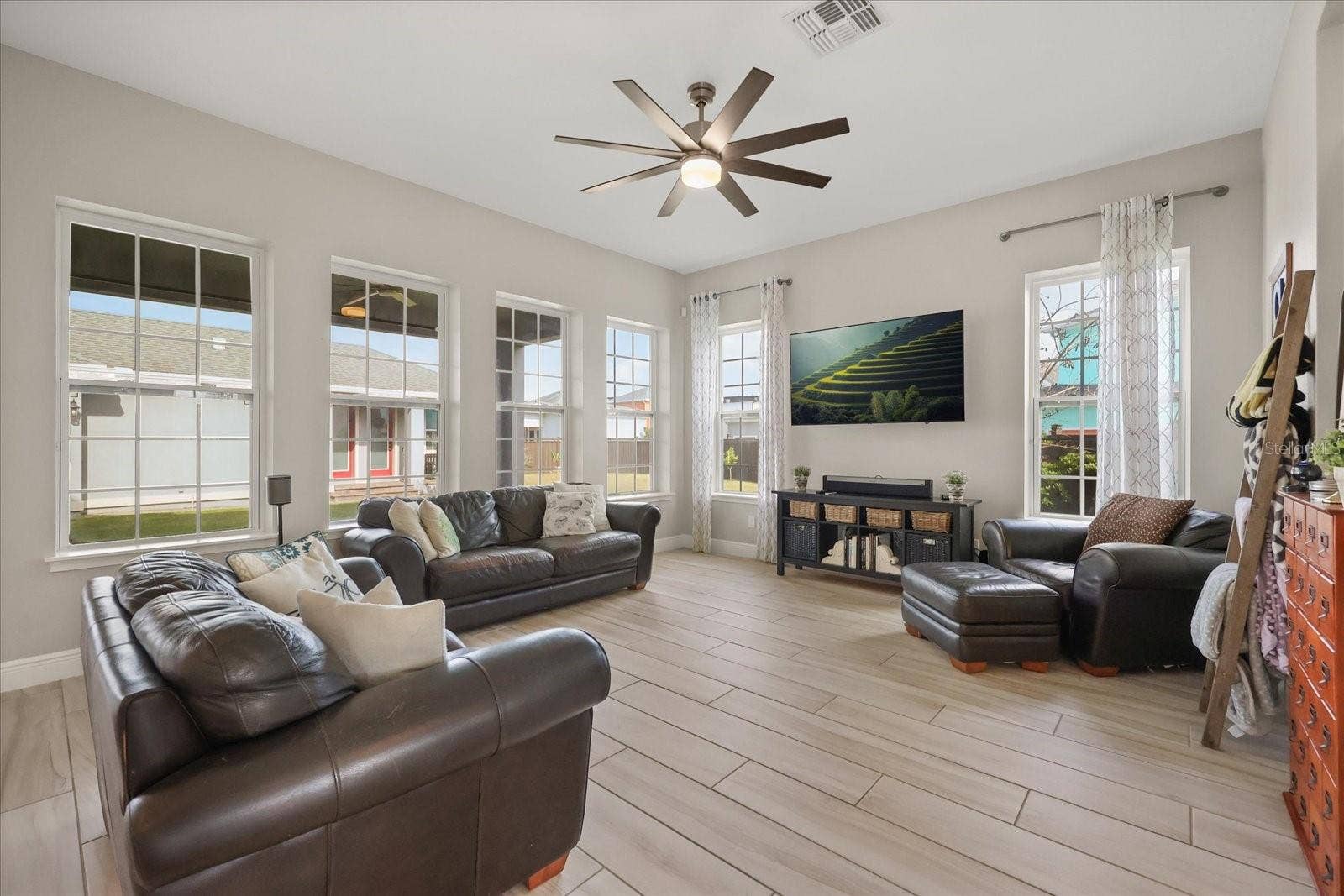 13358 BEEBE ALLEY, Orlando, FL 32827 Family room