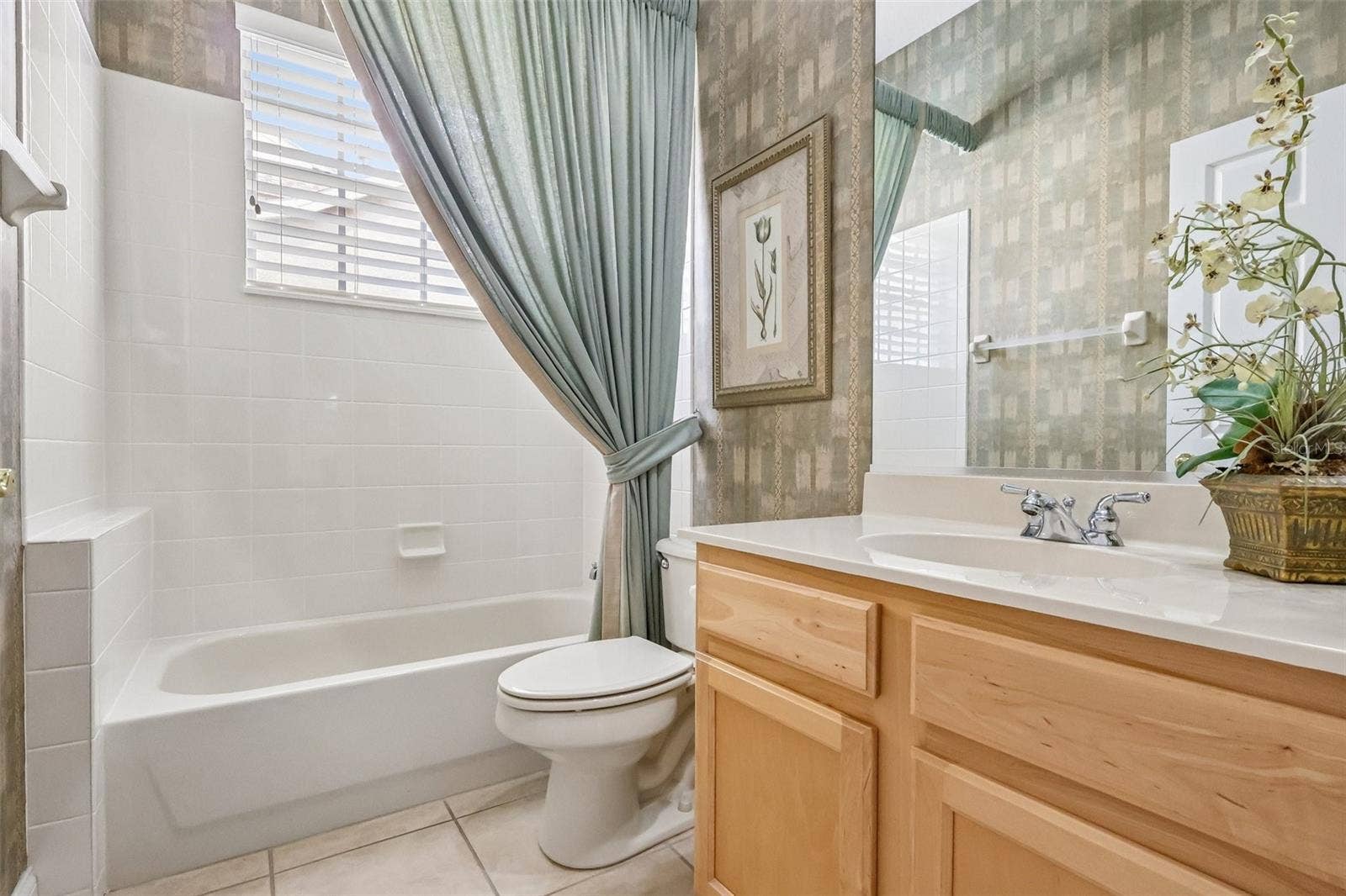 8525 BOWDEN WAY, Windermere, FL 34786 8525 BOWDEN WAY, Windermere, FL 34786