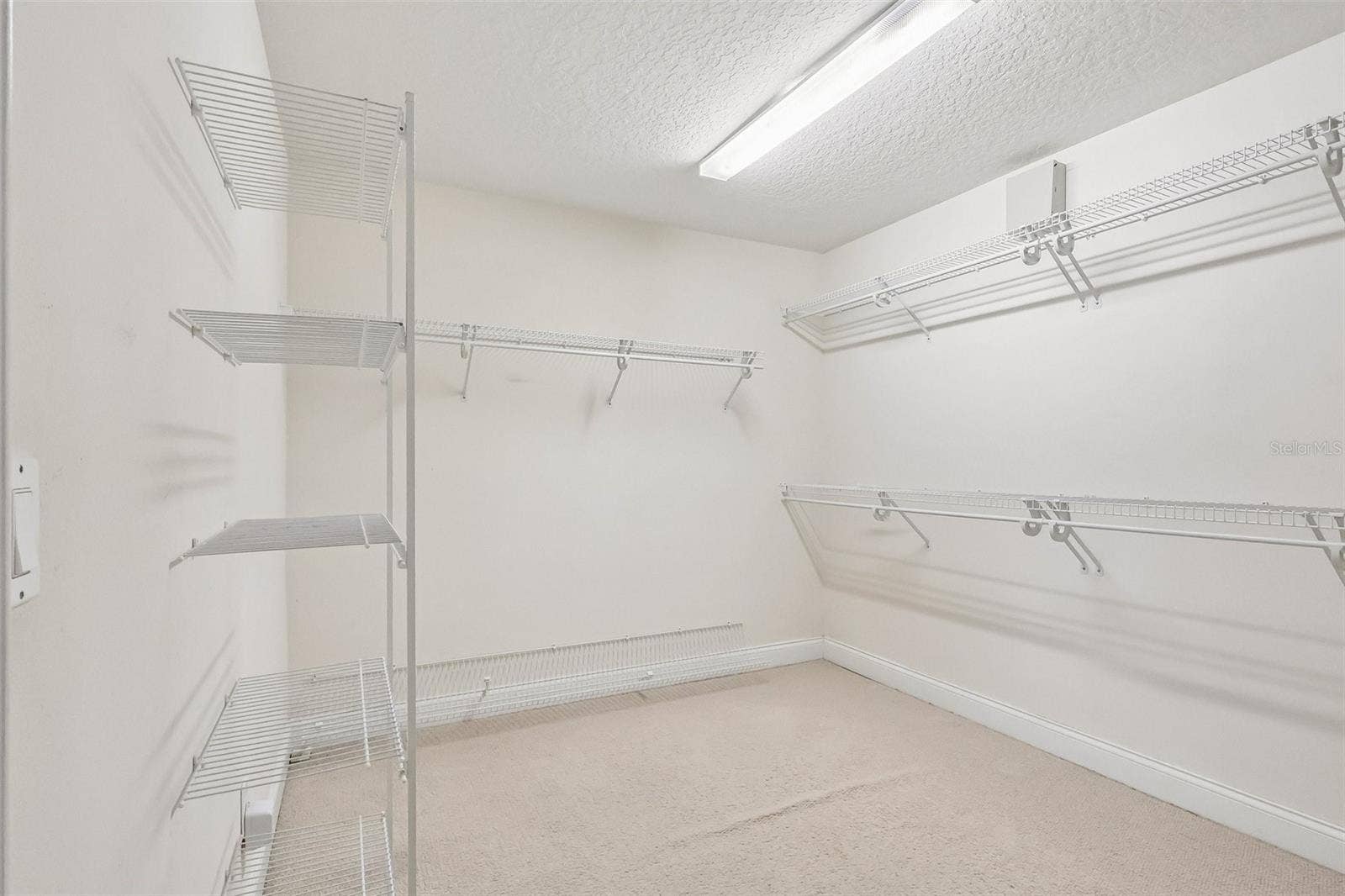 8525 BOWDEN WAY, Windermere, FL 34786 8525 BOWDEN WAY, Windermere, FL 34786
