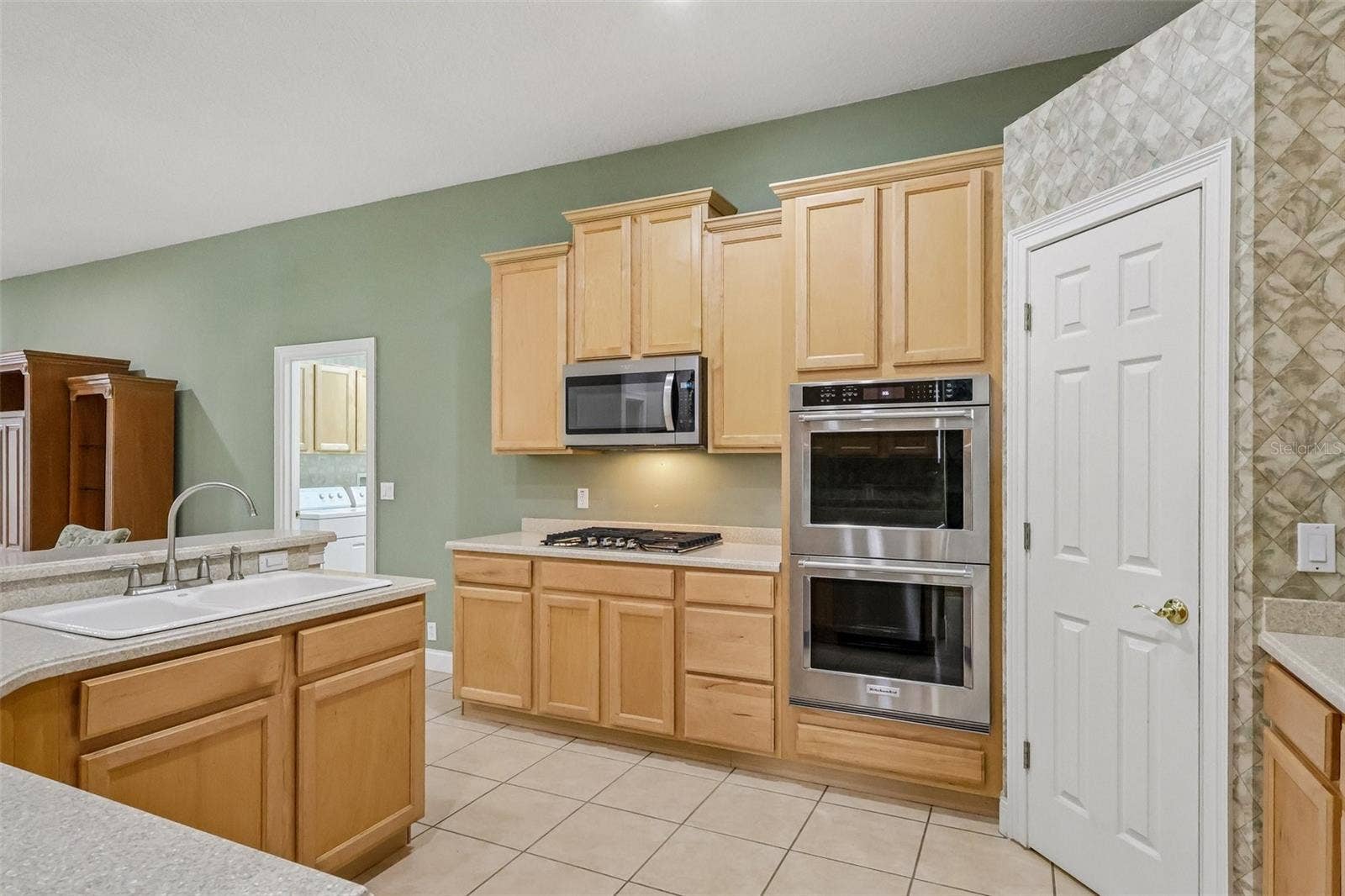 8525 BOWDEN WAY, Windermere, FL 34786 8525 BOWDEN WAY, Windermere, FL 34786