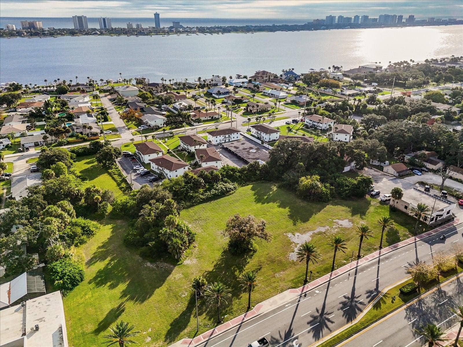 1771 S RIDGE WOOD AVENUE, South Daytona, FL 32119 1771 S RIDGE WOOD AVENUE, South Daytona, FL 32119