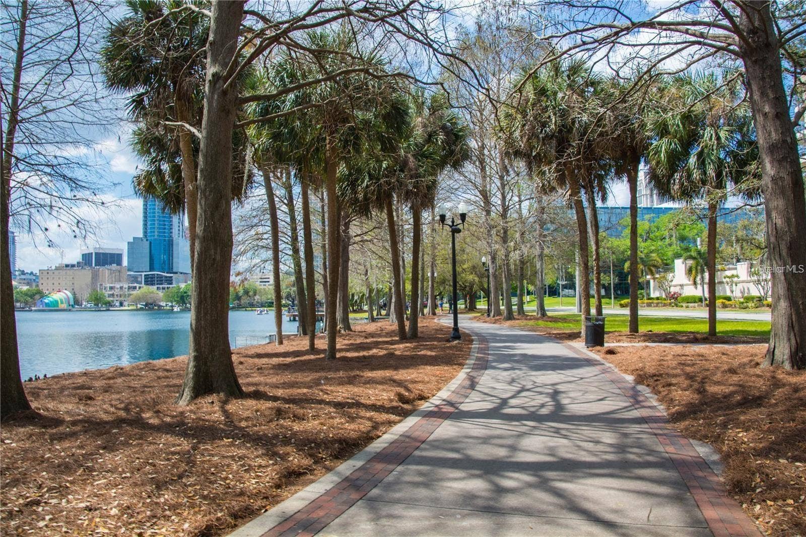 Lake Eola Park