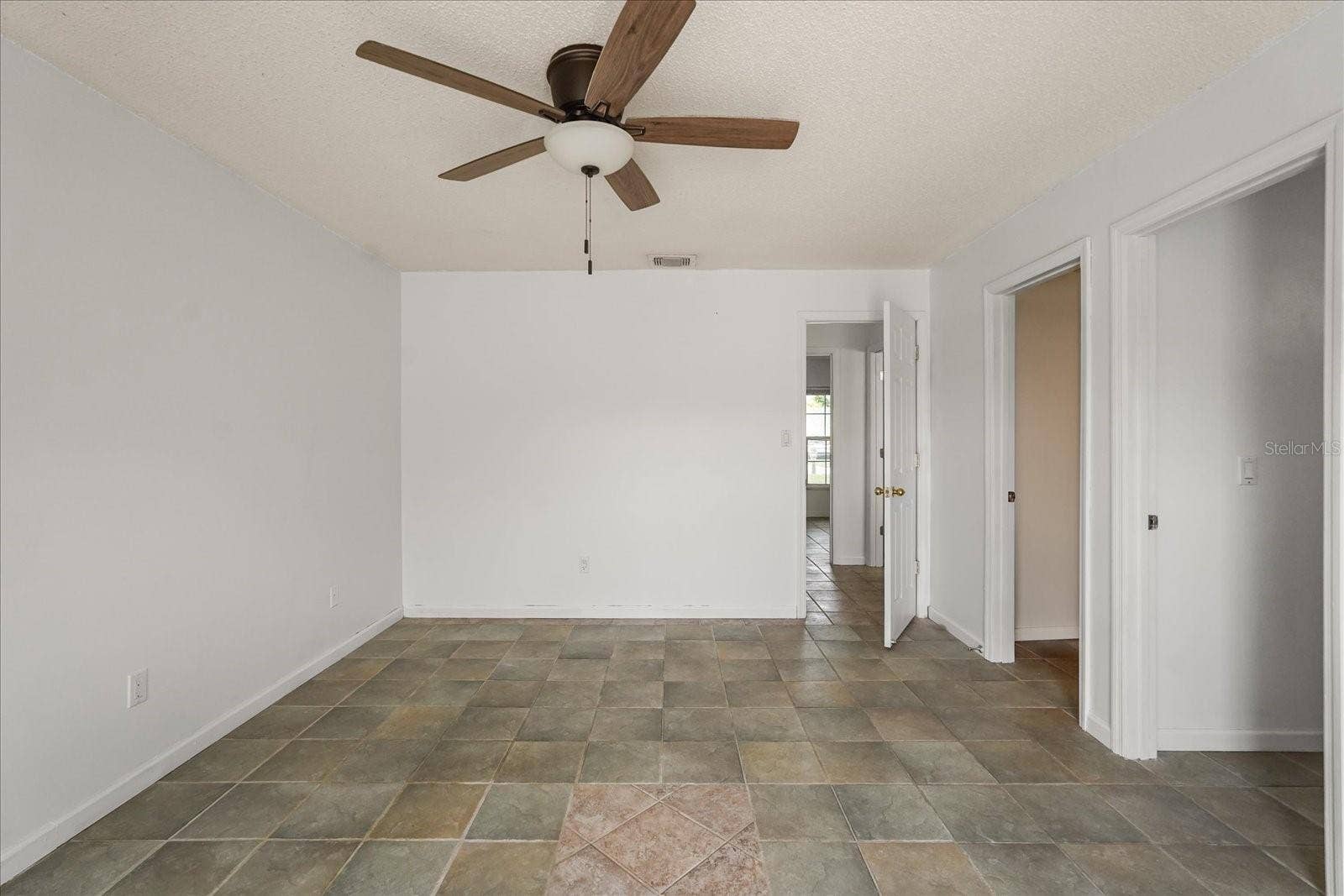 2019 PAPRIKA DRIVE, Orlando, FL 32837 2019 PAPRIKA DRIVE, Orlando, FL 32837