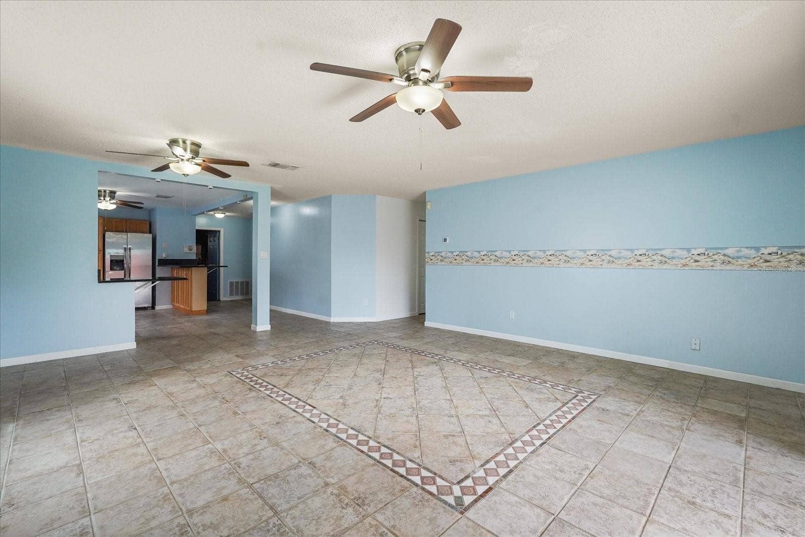 2019 PAPRIKA DRIVE, Orlando, FL 32837 2019 PAPRIKA DRIVE, Orlando, FL 32837