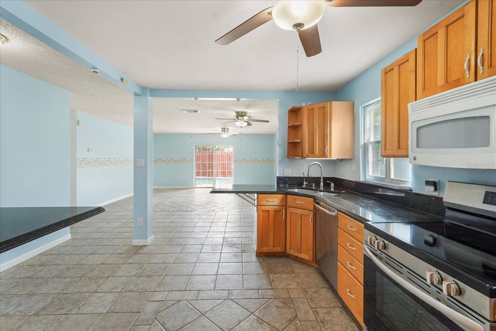 2019 PAPRIKA DRIVE, Orlando, FL 32837 2019 PAPRIKA DRIVE, Orlando, FL 32837
