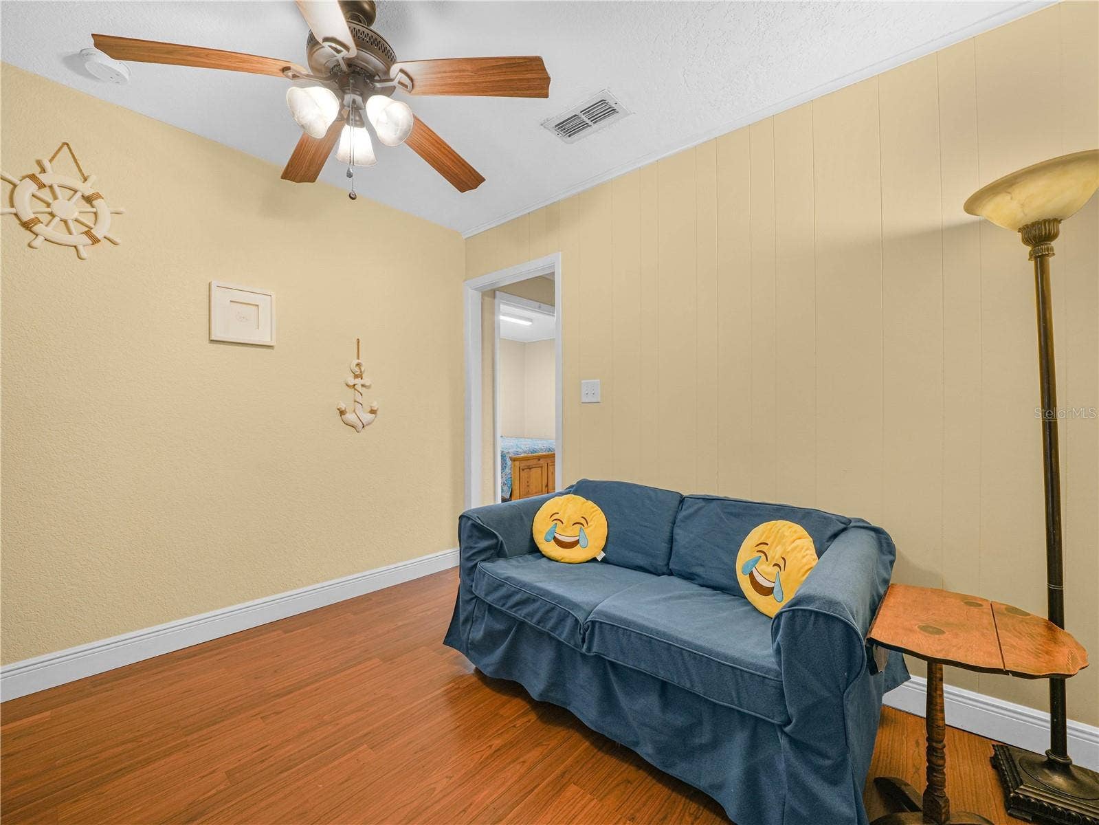 221 CITRUS GROVE BOULEVARD S, Polk City, FL 33868 Living Room Cove