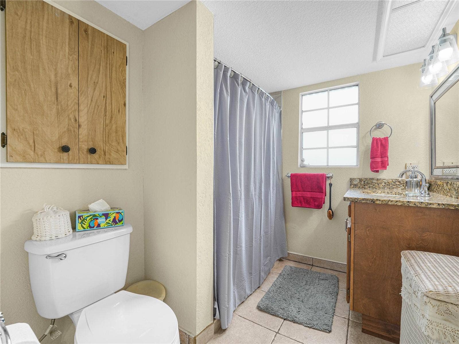 221 CITRUS GROVE BOULEVARD S, Polk City, FL 33868 Bathroom