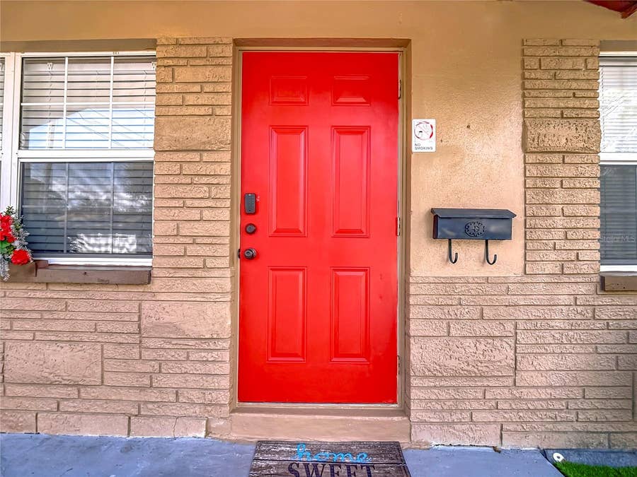 Property photo for 220 SE JEFFERSON CIRCLE N, St Petersburg, FL