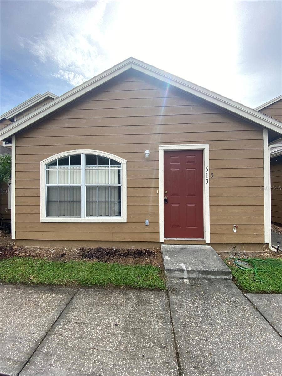 Property photo for 613 COCONUT PALM WAY, #613, Davenport, FL