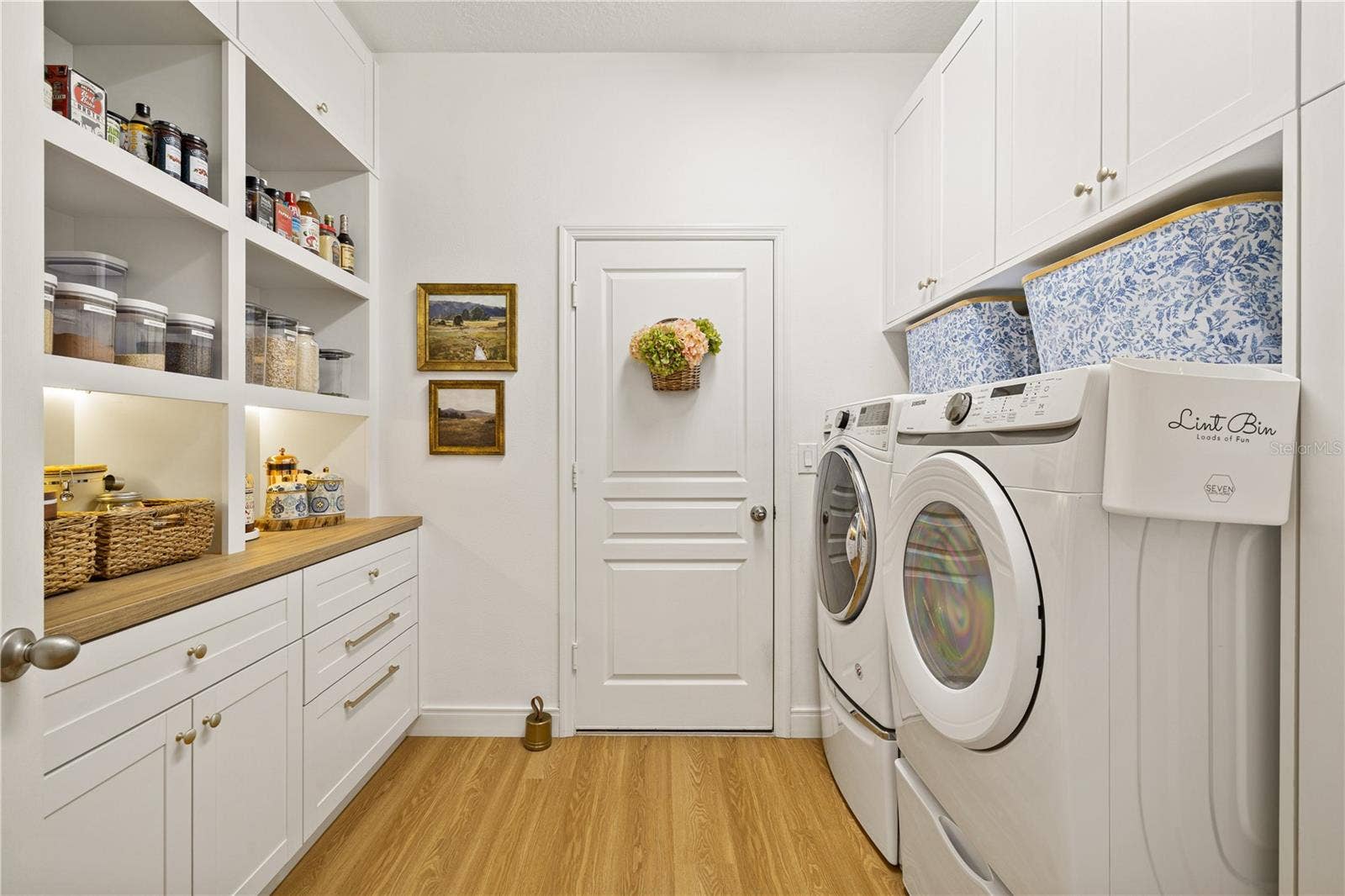 11478 WAKEWORTH STREET, Orlando, FL 32836 Landry room with pantry.