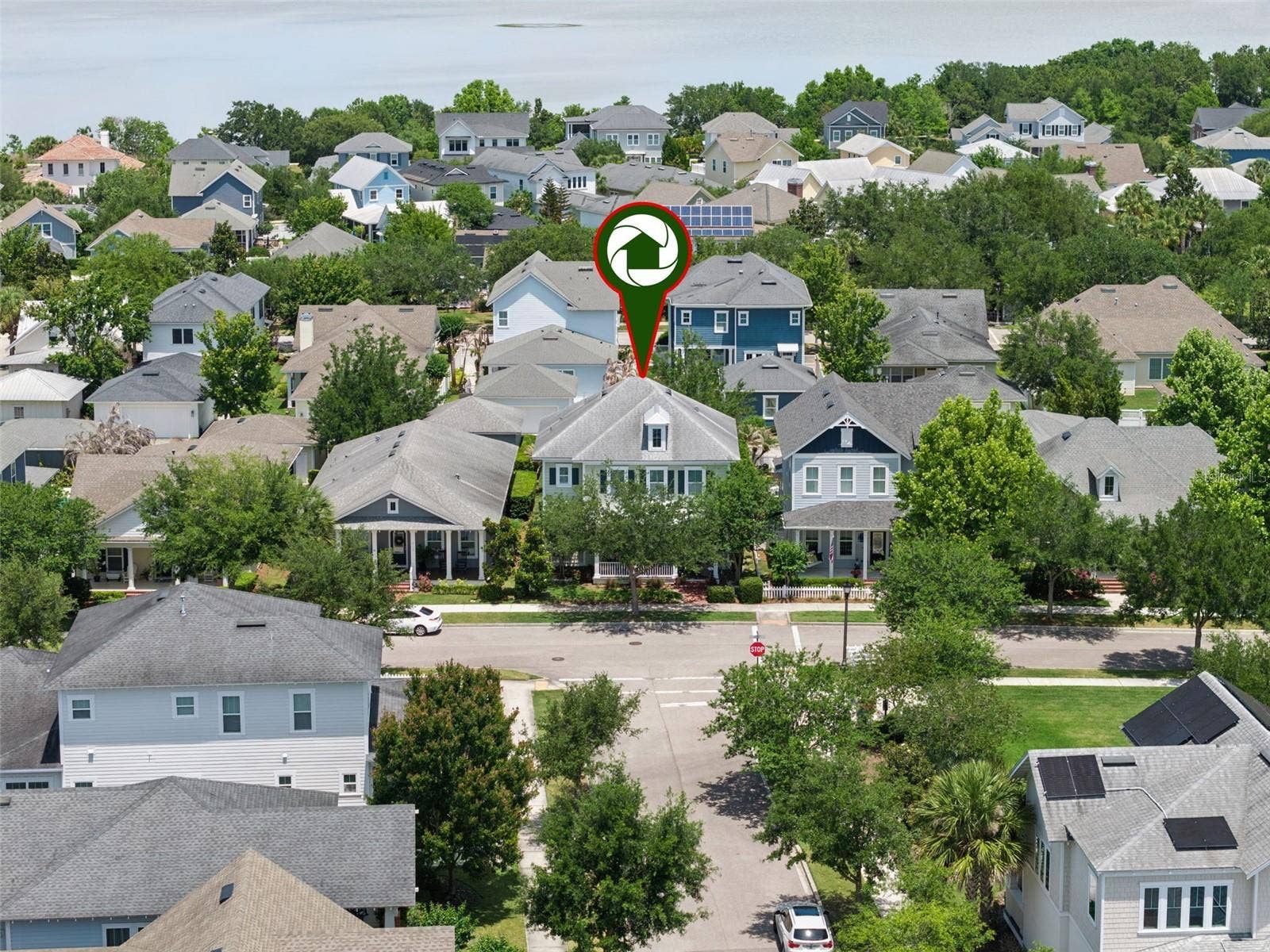 907 EASLEY AVENUE, Winter Garden, FL 34787 Just a few blocks from the trails by the water!