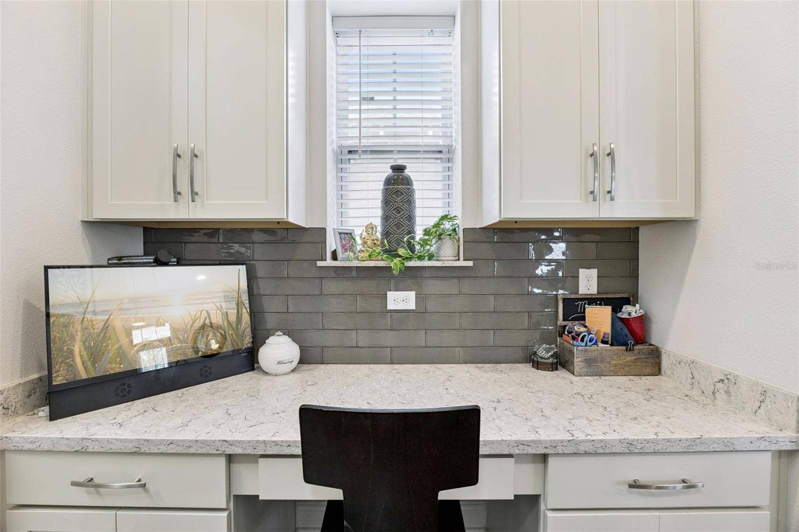 907 EASLEY AVENUE, Winter Garden, FL 34787 907 EASLEY AVENUE, Winter Garden, FL 34787