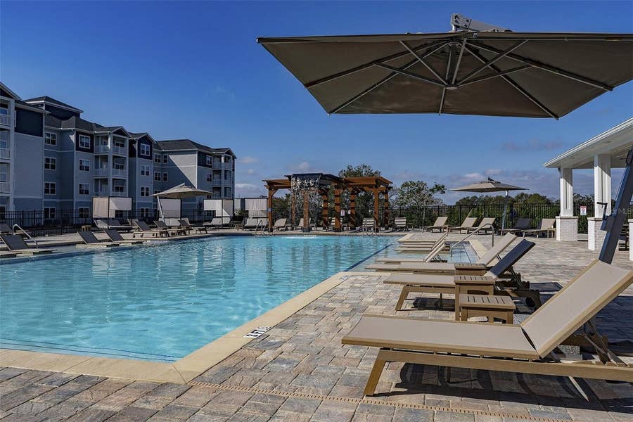 Property photo for 1015 LAKE FOREST BOULEVARD, #B3, Winter Haven, FL