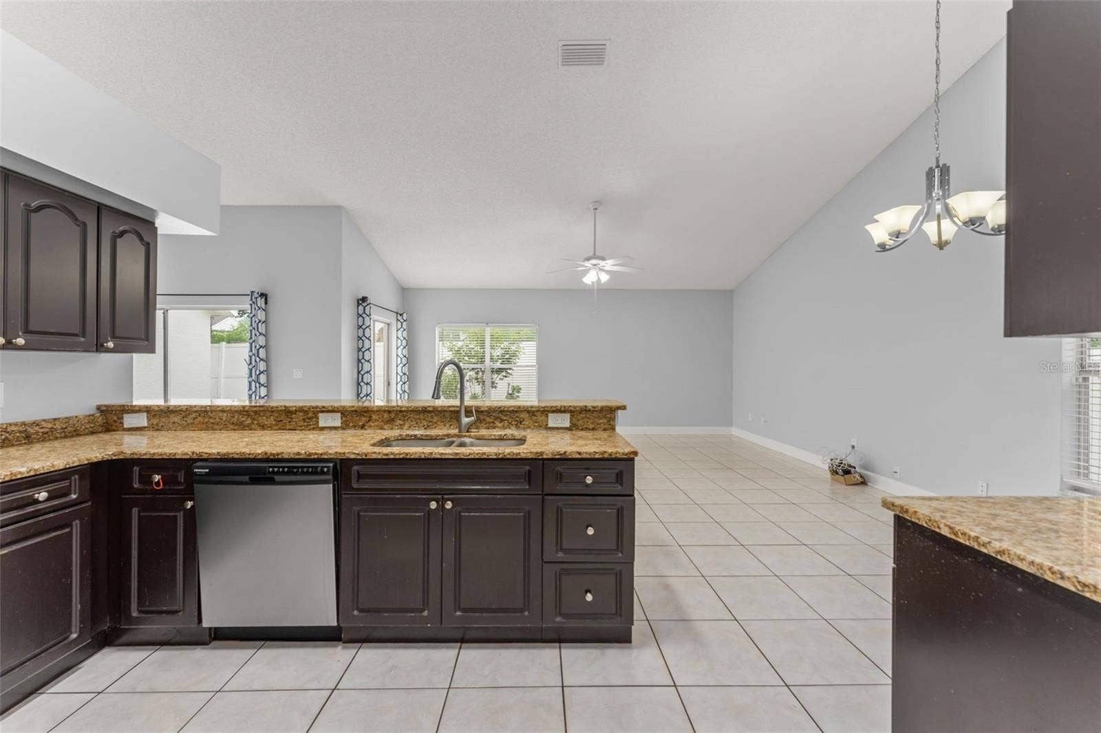 632 HERONS NEST COURT, Orlando, FL 32825 632 HERONS NEST COURT, Orlando, FL 32825