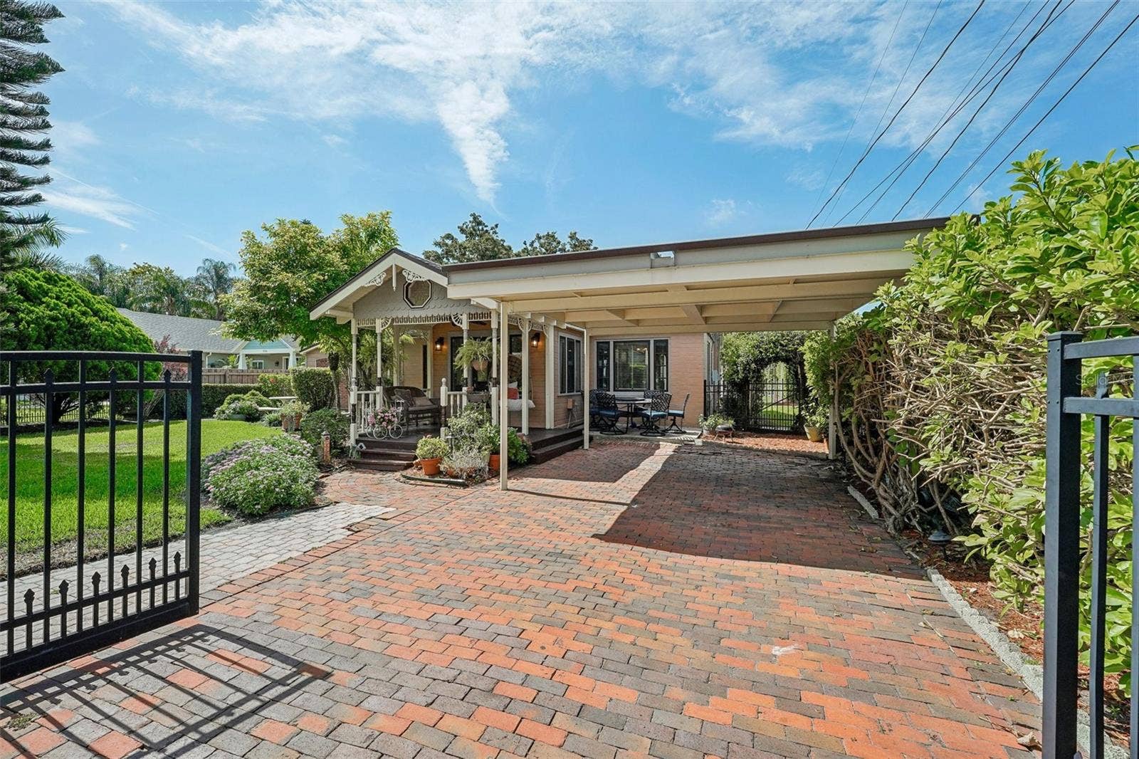 1020 VENETIAN AVENUE, Orlando, FL 32804 1020 VENETIAN AVENUE, Orlando, FL 32804