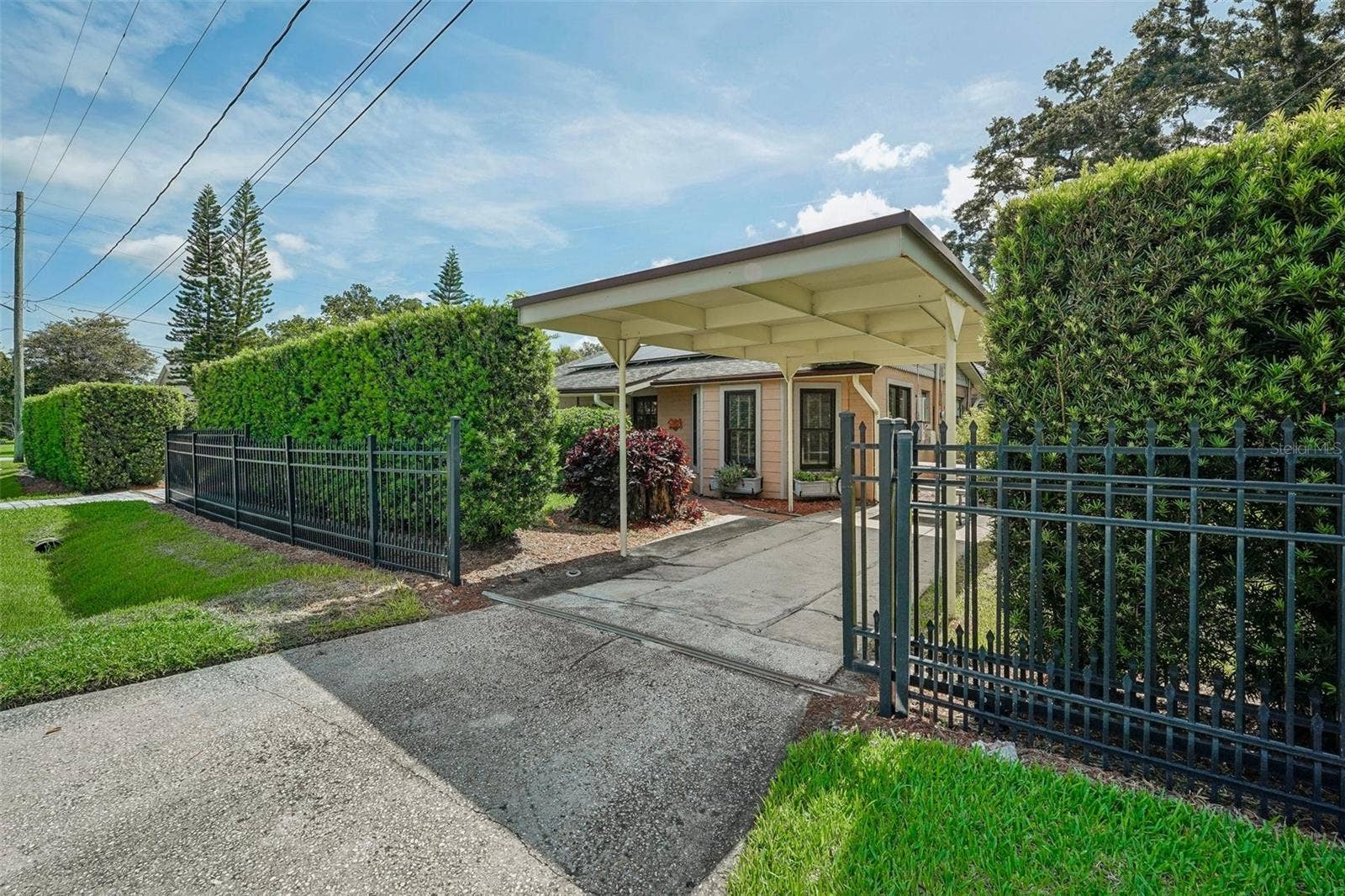 1020 VENETIAN AVENUE, Orlando, FL 32804 1020 VENETIAN AVENUE, Orlando, FL 32804