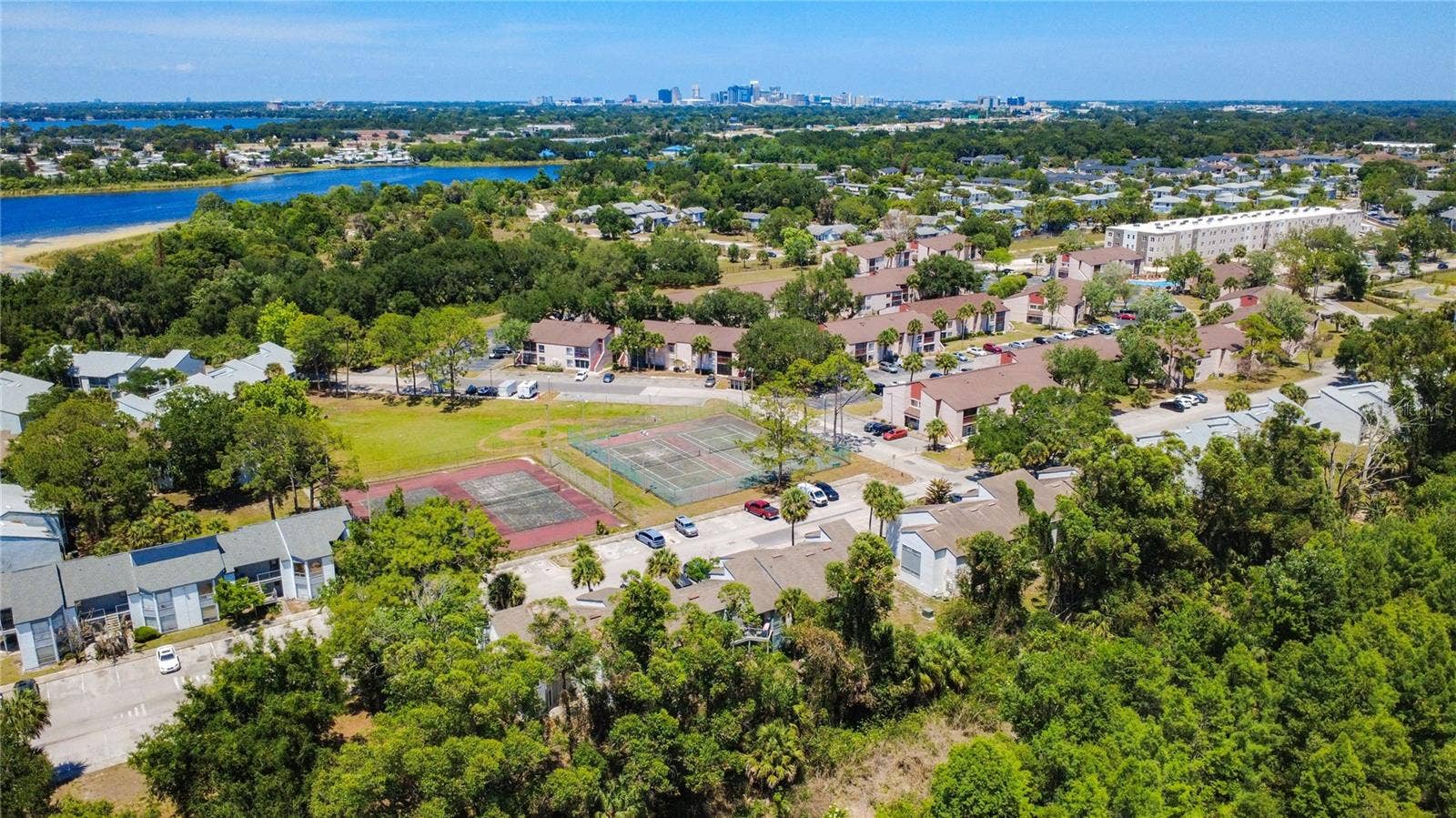 2636 LEMON TREE LANE, Orlando, FL 32839 2636 LEMON TREE LANE, Orlando, FL 32839