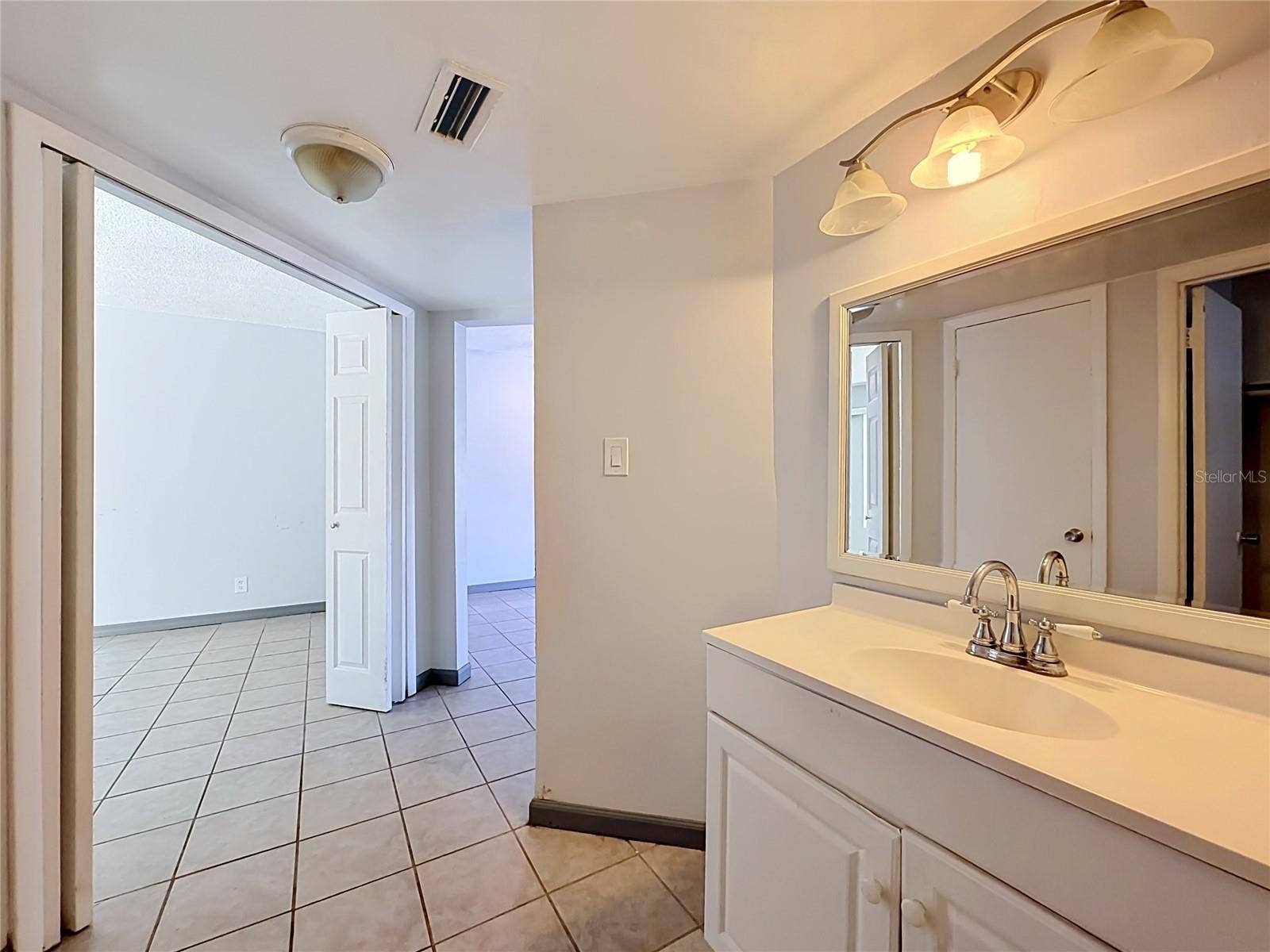 2636 LEMON TREE LANE, Orlando, FL 32839 2636 LEMON TREE LANE, Orlando, FL 32839
