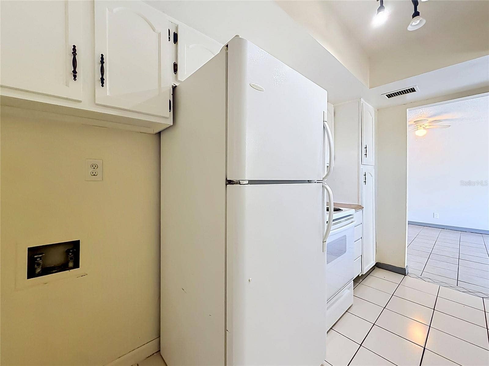 2636 LEMON TREE LANE, Orlando, FL 32839 2636 LEMON TREE LANE, Orlando, FL 32839