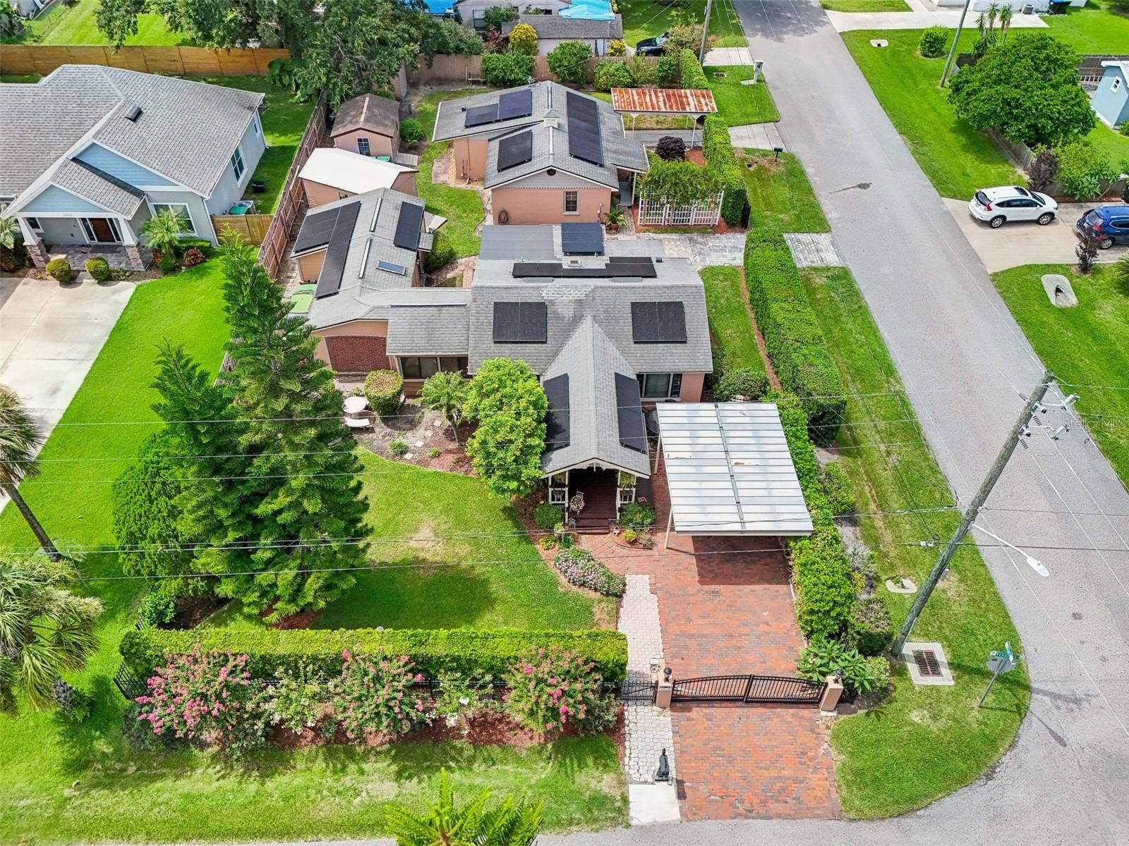 1020 VENETIAN AVENUE, Orlando, FL 32804 1020 VENETIAN AVENUE, Orlando, FL 32804