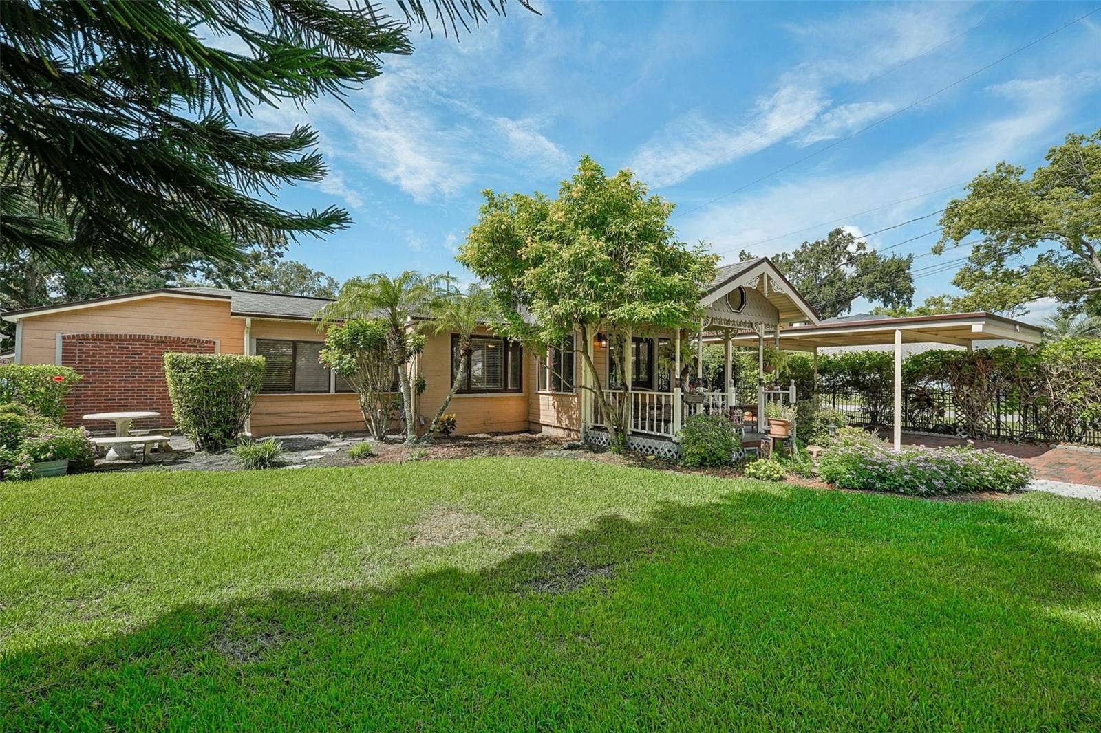 1020 VENETIAN AVENUE, Orlando, FL 32804 1020 VENETIAN AVENUE, Orlando, FL 32804