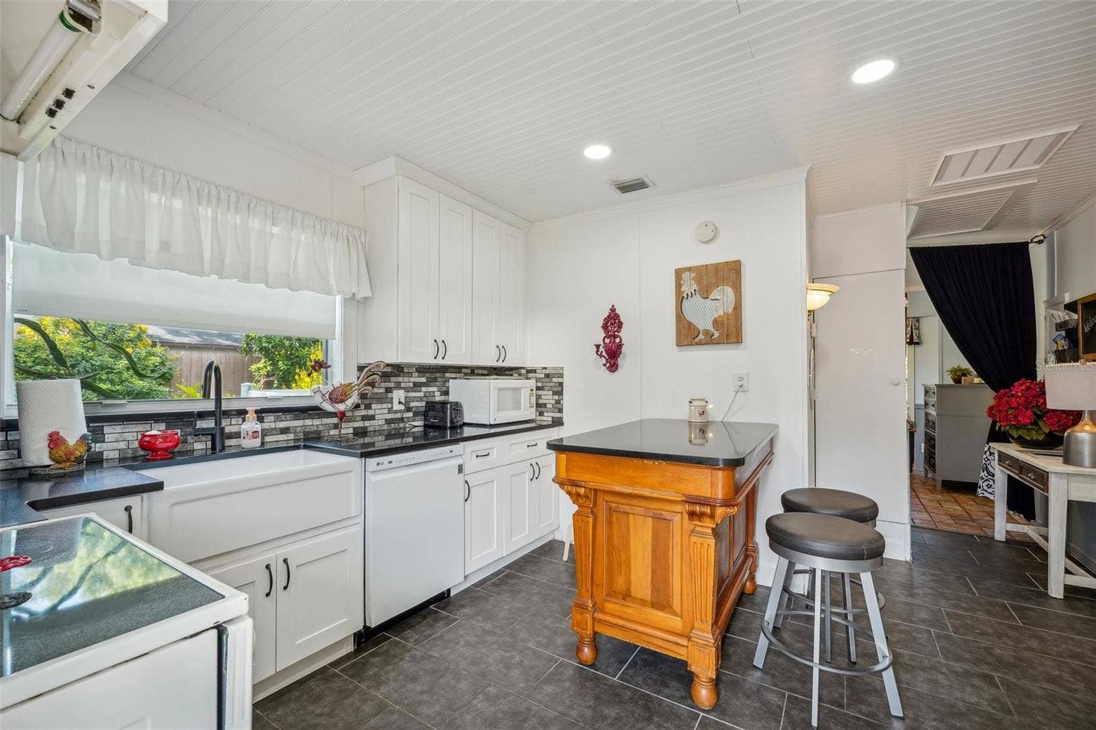 1020 VENETIAN AVENUE, Orlando, FL 32804 1020 VENETIAN AVENUE, Orlando, FL 32804