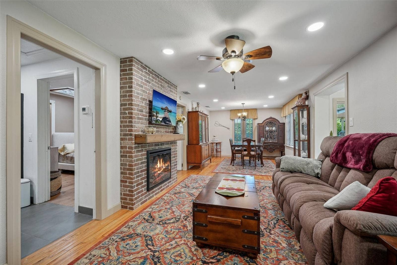 1020 VENETIAN AVENUE, Orlando, FL 32804 1020 VENETIAN AVENUE, Orlando, FL 32804