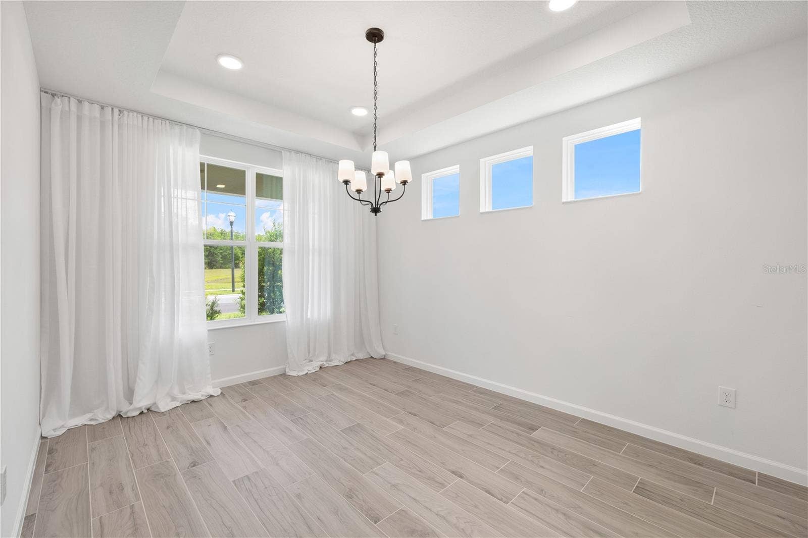 17372 GLOSSY POMELO WAY, Winter Garden, FL 34787 17372 GLOSSY POMELO WAY, Winter Garden, FL 34787