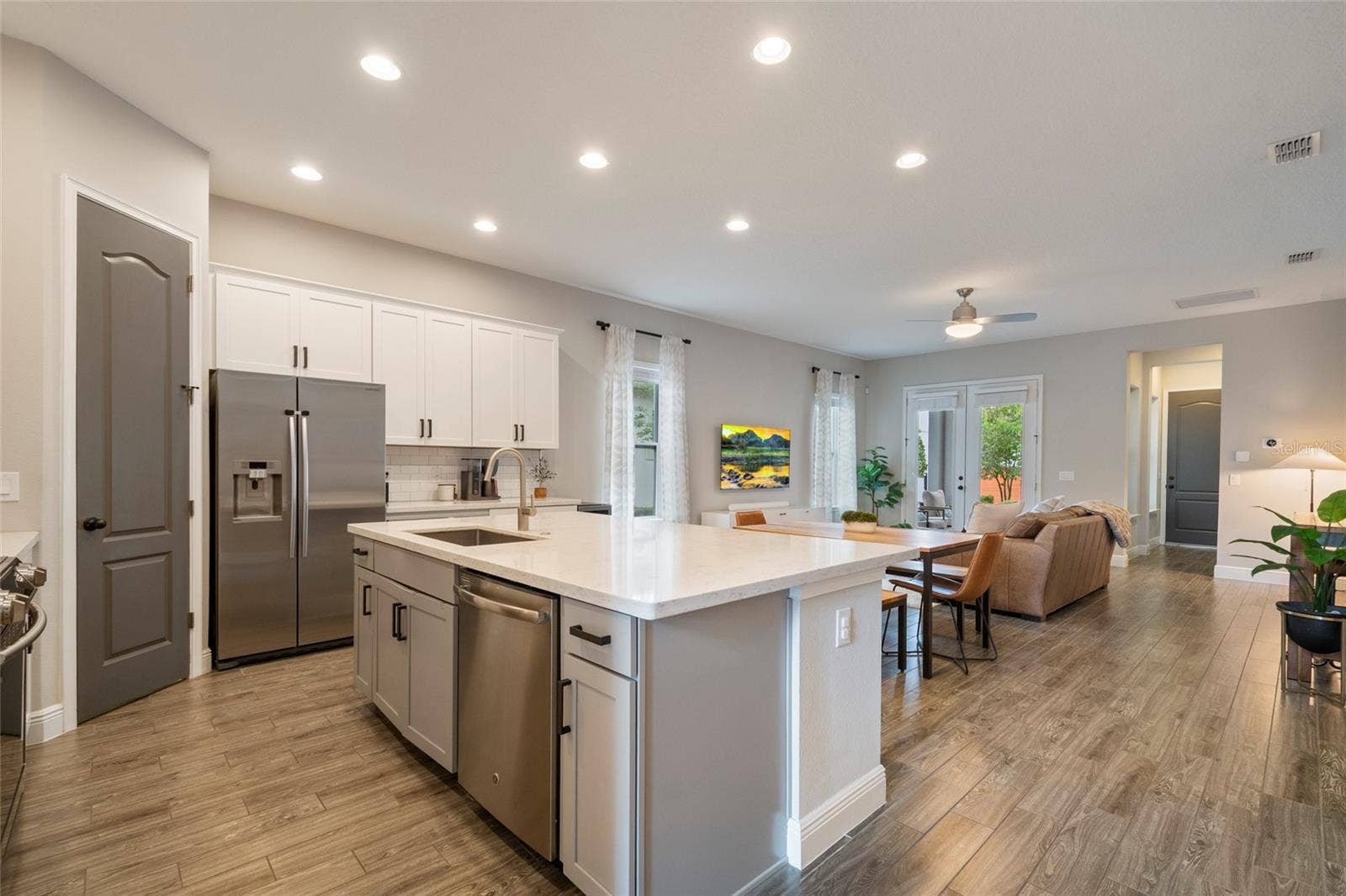 9230 YONATH STREET, Orlando, FL 32827 Kitchen
