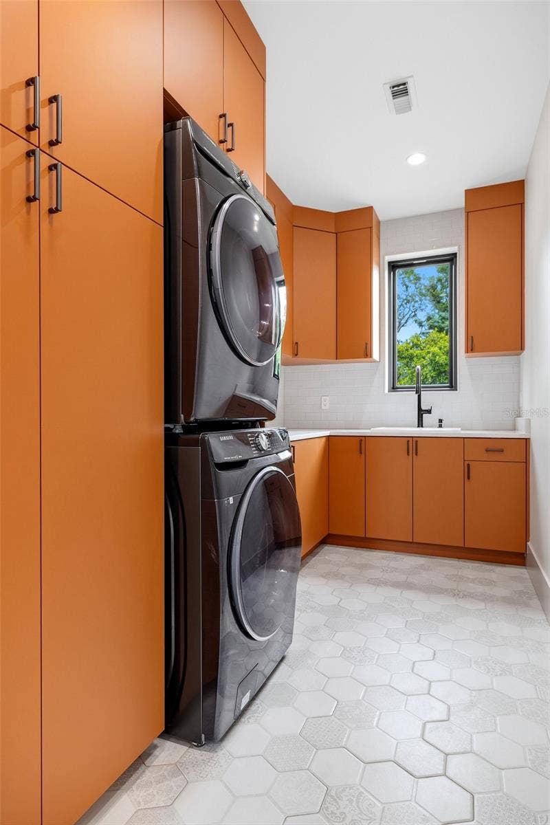 723 SYMONDS AVENUE, Winter Park, FL 32789 723 SYMONDS AVENUE, Winter Park, FL 32789