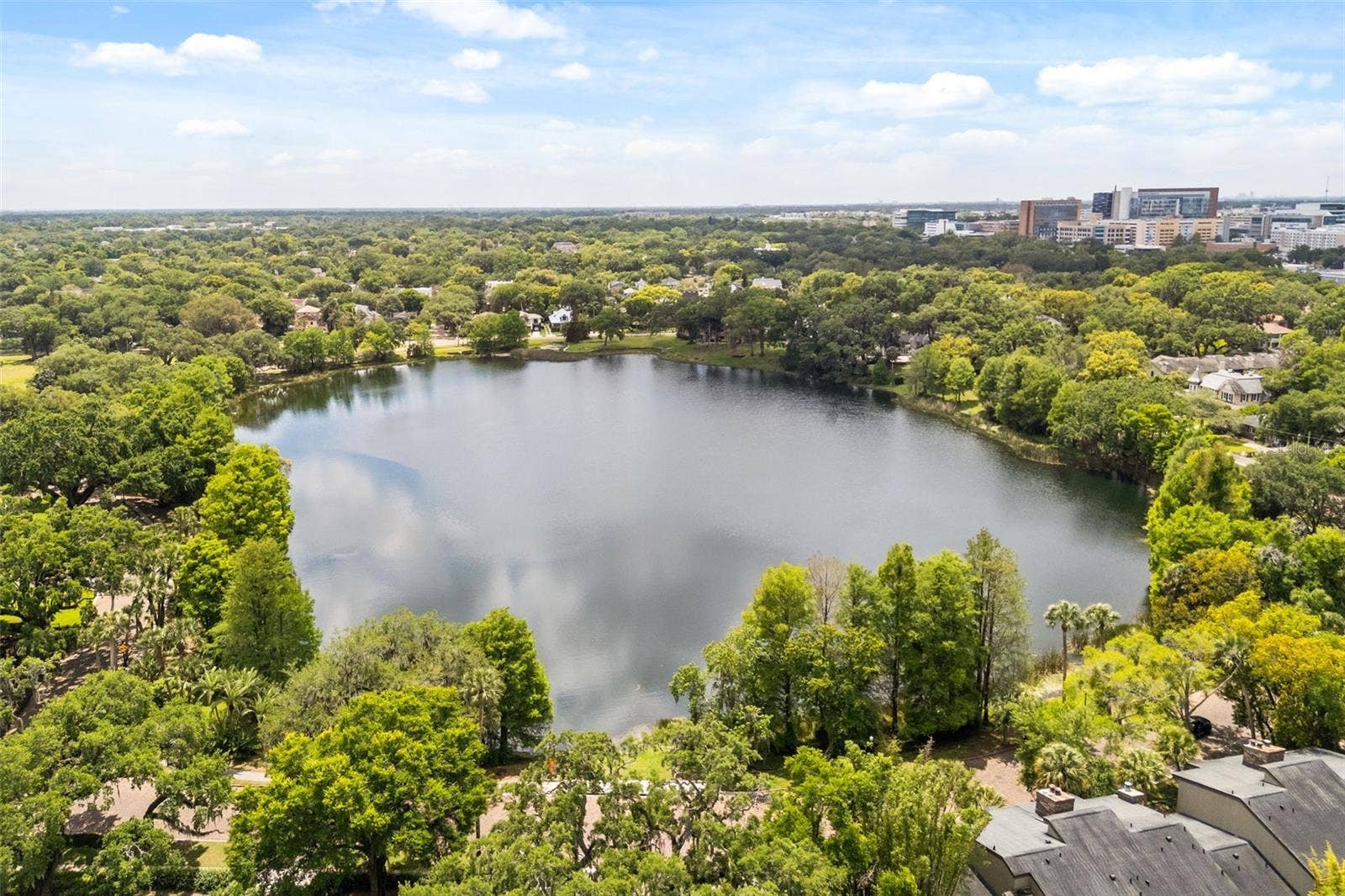 548 S OSCEOLA AVENUE, Orlando, FL 32801 lake cherokee right down the road
