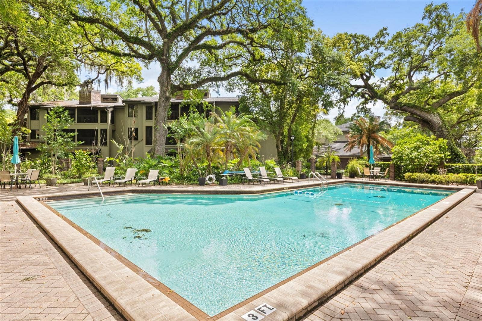 548 S OSCEOLA AVENUE, Orlando, FL 32801 resort style community pool