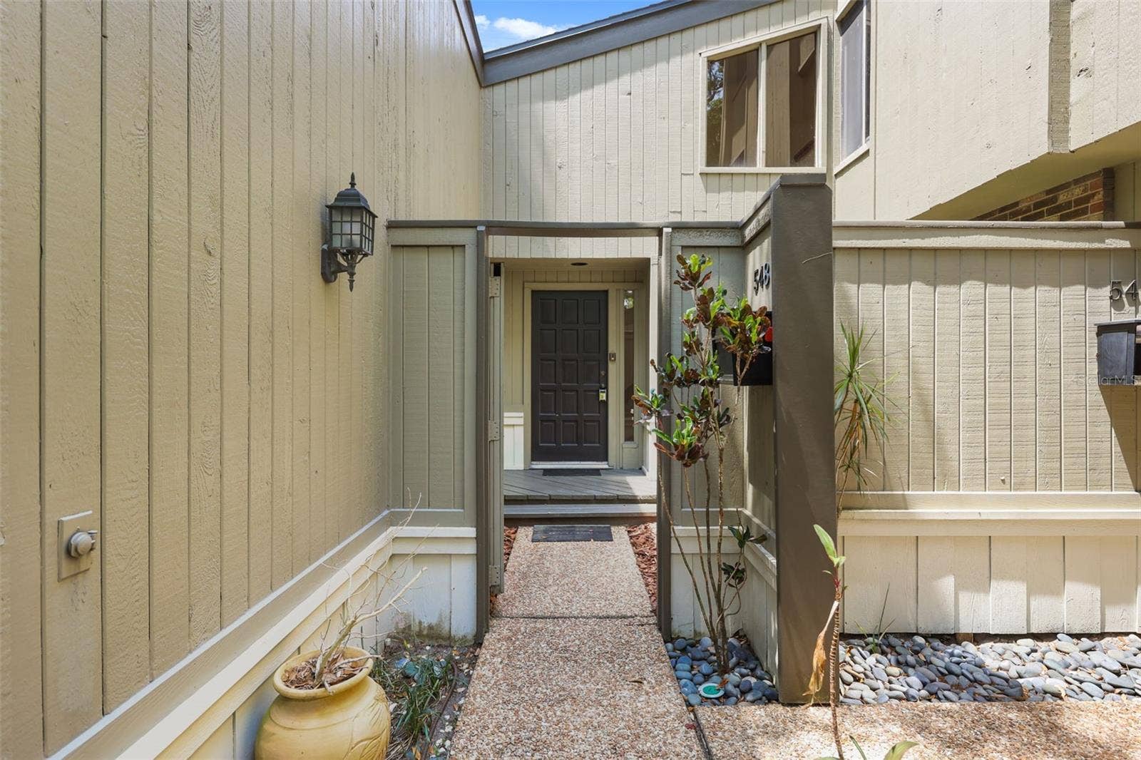 548 S OSCEOLA AVENUE, Orlando, FL 32801 gated door and entrance