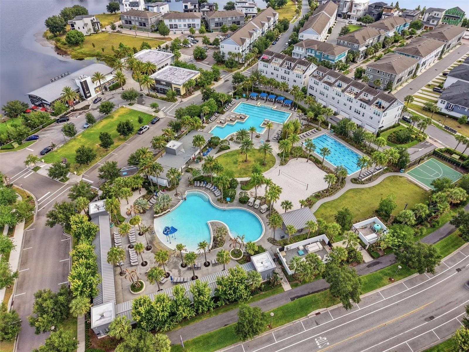 13856 ELIOT AVENUE, Orlando, FL 32827 Community Pools