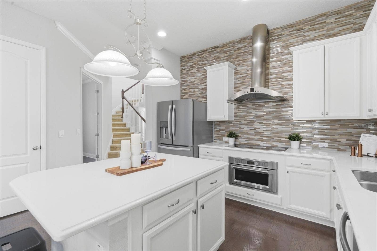 13856 ELIOT AVENUE, Orlando, FL 32827 Upscale kitchen
