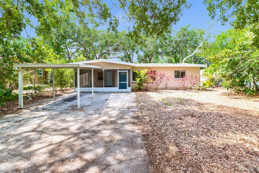 Property photo for 1619 EDNA AVENUE, Largo, FL