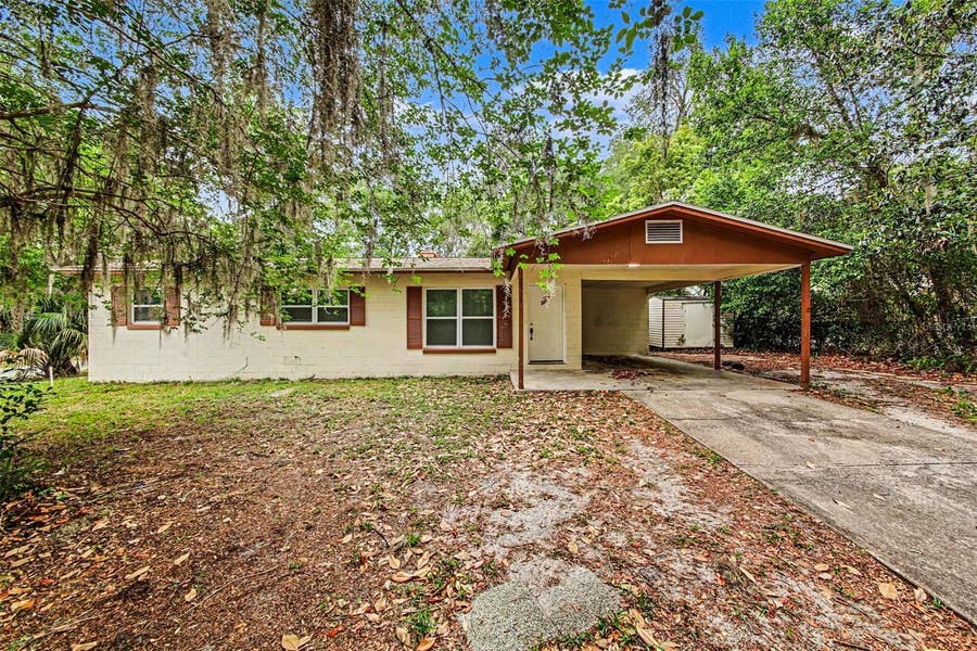 Property photo for 2318 JOBBINS DRIVE, Leesburg, FL