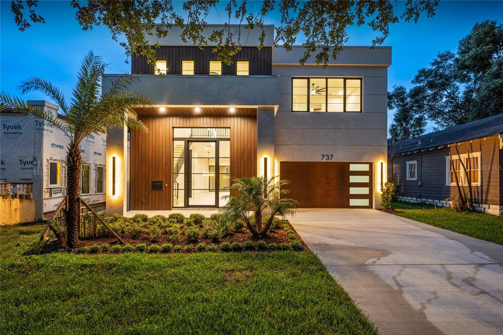737 N SUMMERLIN AVENUE, Orlando, FL 32803 737 N SUMMERLIN AVENUE, Orlando, FL 32803