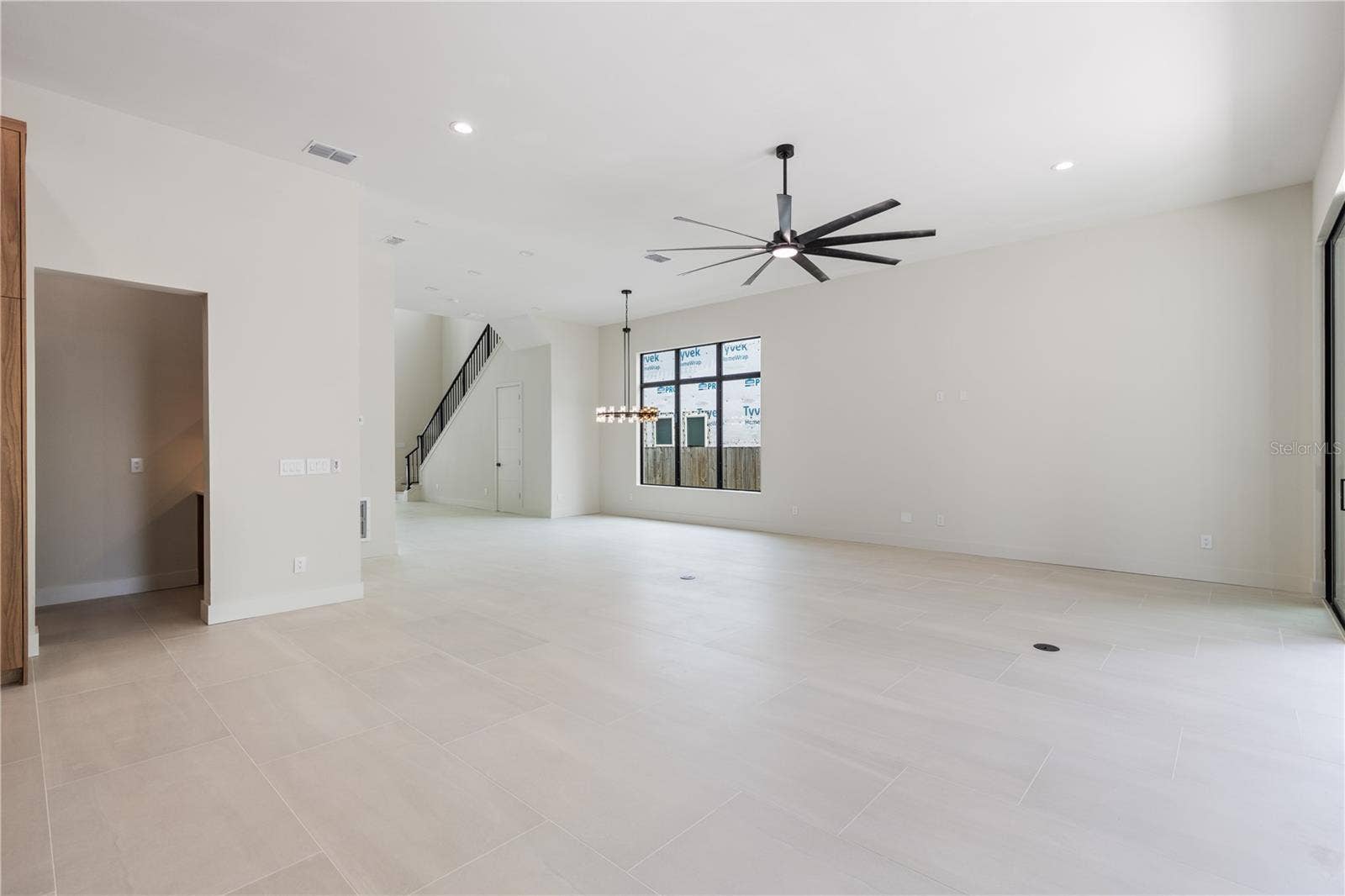 737 N SUMMERLIN AVENUE, Orlando, FL 32803 737 N SUMMERLIN AVENUE, Orlando, FL 32803