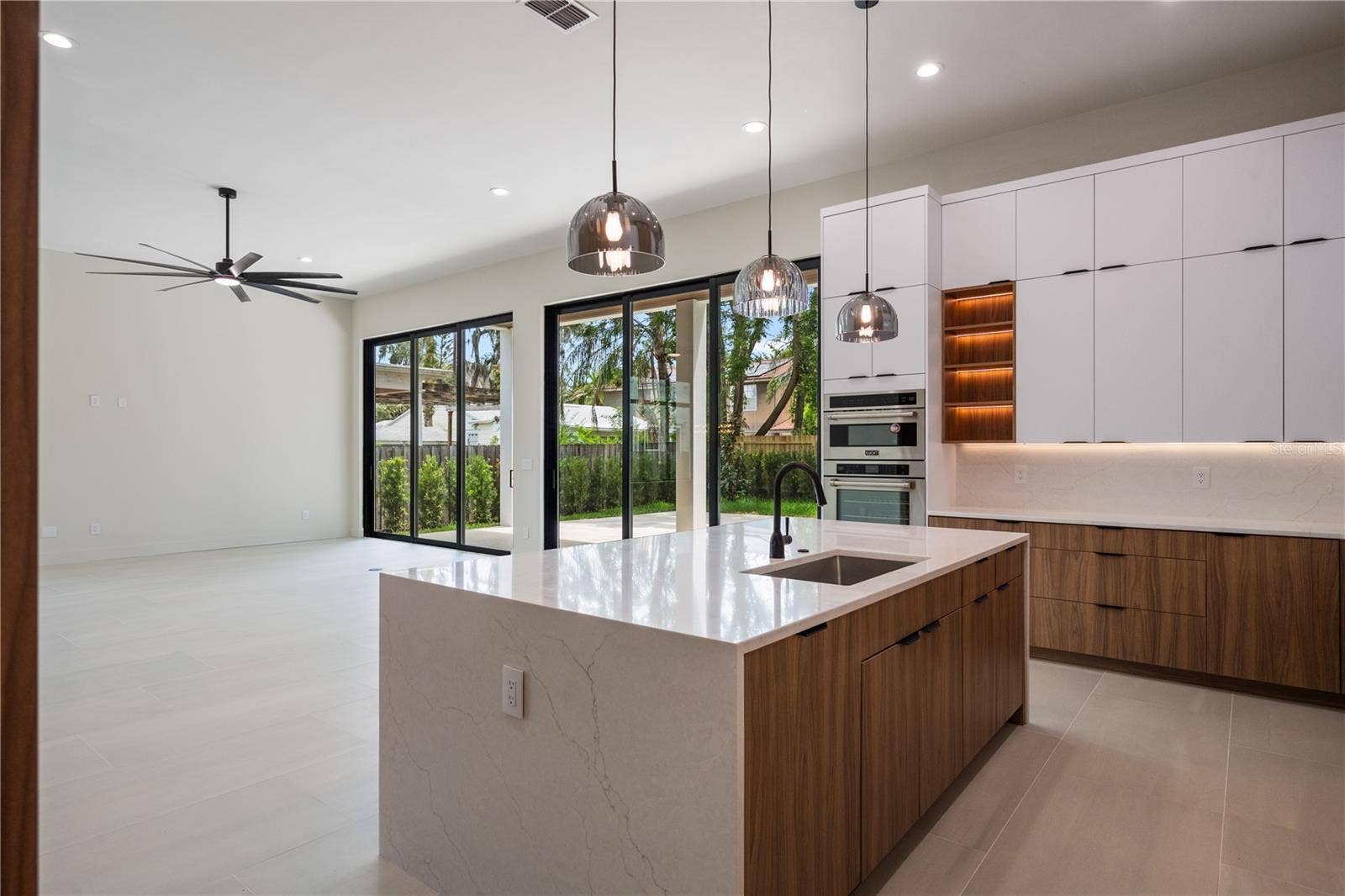 737 N SUMMERLIN AVENUE, Orlando, FL 32803 737 N SUMMERLIN AVENUE, Orlando, FL 32803