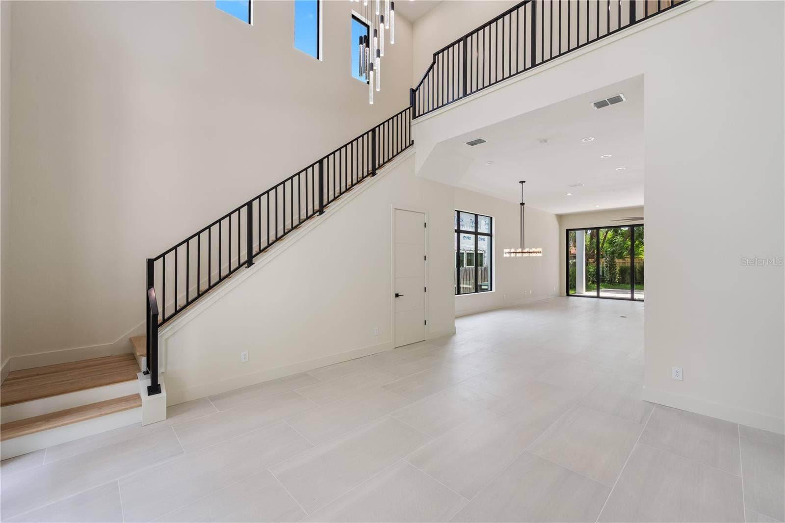 737 N SUMMERLIN AVENUE, Orlando, FL 32803 737 N SUMMERLIN AVENUE, Orlando, FL 32803