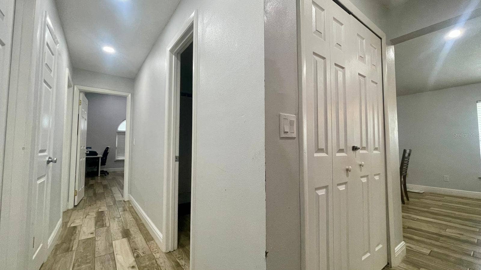 1044 NIN STREET, Orlando, FL 32835 1044 NIN STREET, Orlando, FL 32835