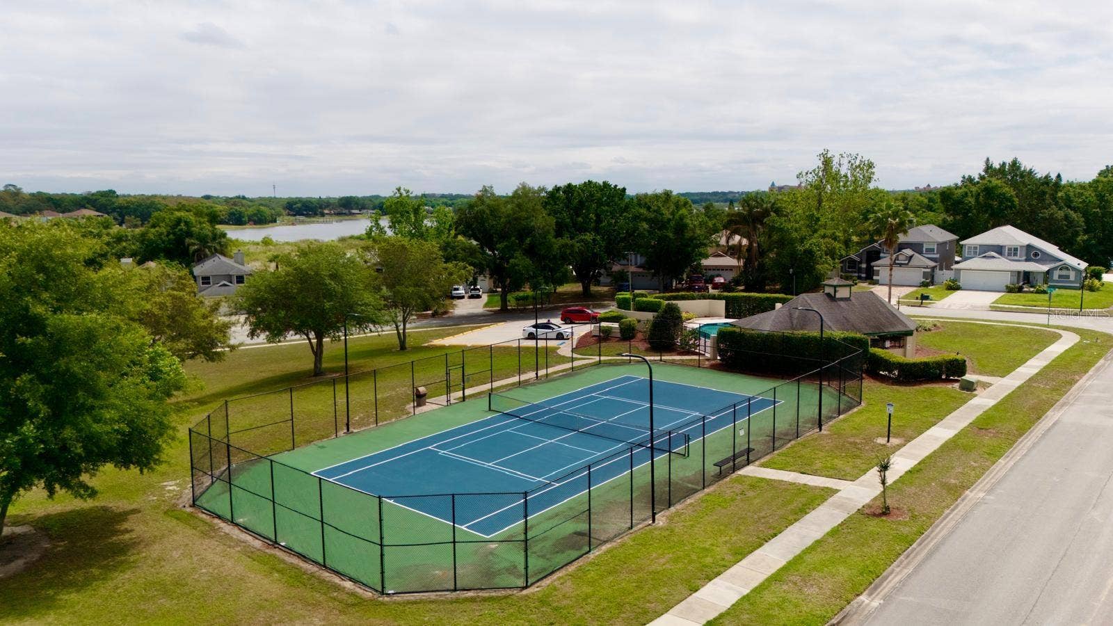 1044 NIN STREET, Orlando, FL 32835 1044 NIN STREET, Orlando, FL 32835